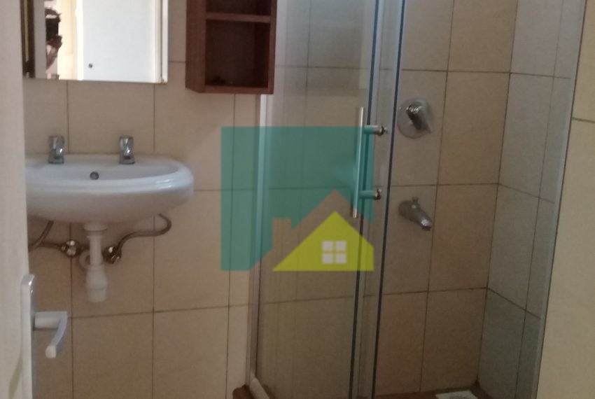 8EB379CA-8658-4922-828B-5E587361740F