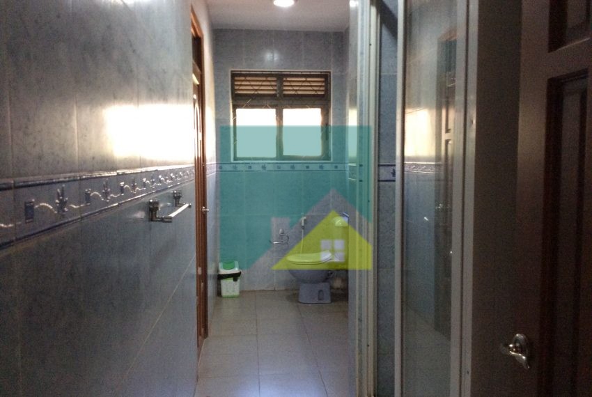 4224CADF-C07E-4B22-887C-DA0BE8EE84AB