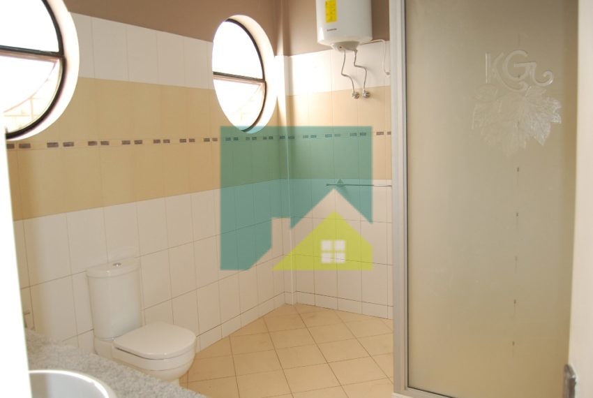 EF46EEEC-C757-4320-A05A-8256AE7CC5F1