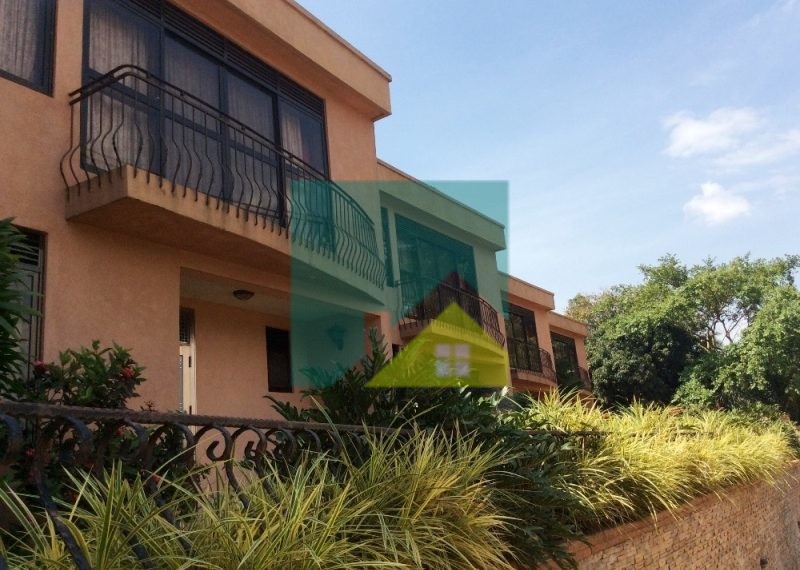 2 bedroom town house for rent in Nakasero-Kampala